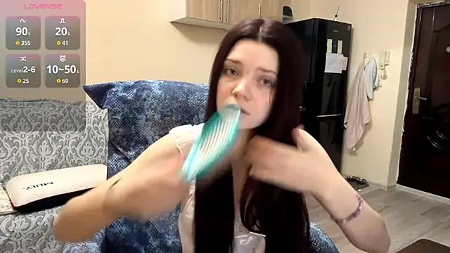 Snapshot of RiaDendy chatting on 02.19.26 RiaDendy online show from 02.19.26