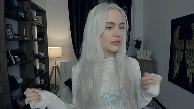 KristalCrowner online show from 02.13.26