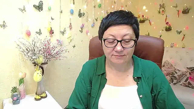 EmilyL0ve online show from 04.12.26