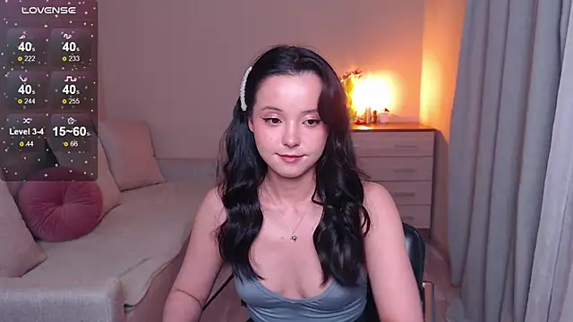 Snapshot of lia_hetty chatting on 03.14.25 lia hetty online show from 03.14.25