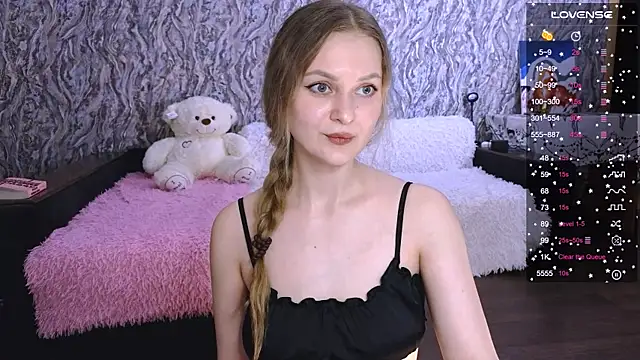 Chloe muar online show from 03.20.26