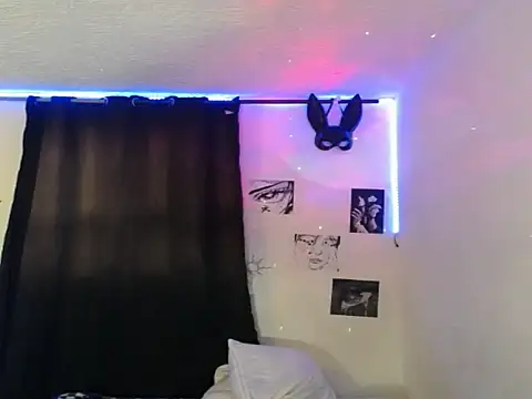 Snapshot of YourSecretCraving chatting on 02.05.26 YourSecretCraving online show from 02.05.26