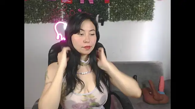 LolaOpalX online show from 02.16.26