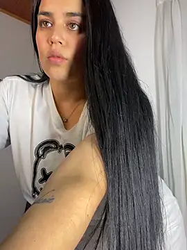 sophyy white online show from 07.01.26