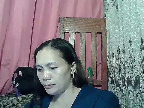 prettymomma24xx online show from 04.15.26