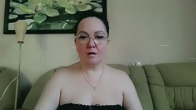 Snapshot of infinity_loveliness chatting on 05.19.26 infinity loveliness online show from 05.19.26