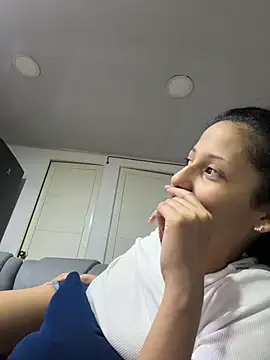 vicky bass  online show from 02.08.26