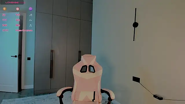 Aiko mainee online show from 02.25.26