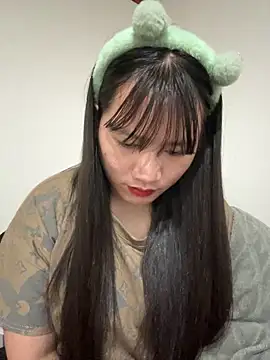 Snapshot of Suni-ii chatting on 01.06.26 Suni-ii online show from 01.06.26