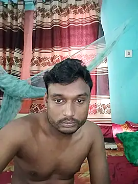 Snapshot of soft_couple778 chatting on 04.15.26 soft couple778 online show from 04.15.26