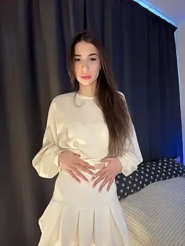 LaineTop1 online show from 01.08.26