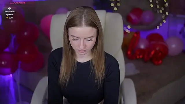 Snapshot of AlexaFleur chatting on 02.05.26 AlexaFleur online show from 02.05.26