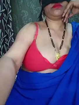 Hot-BHABHI696 online show from 04.15.26