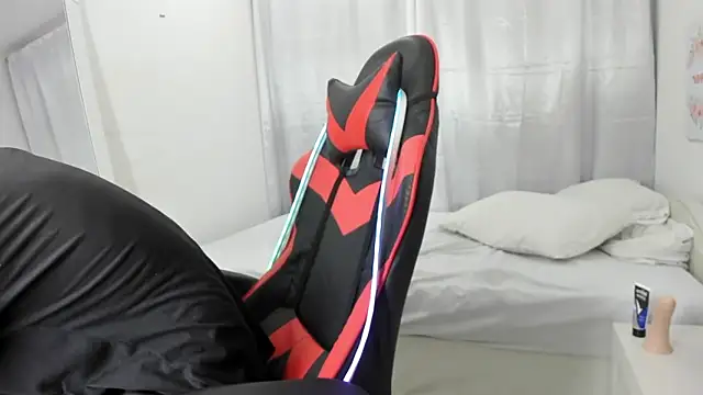 julian xx online show from 03.19.26