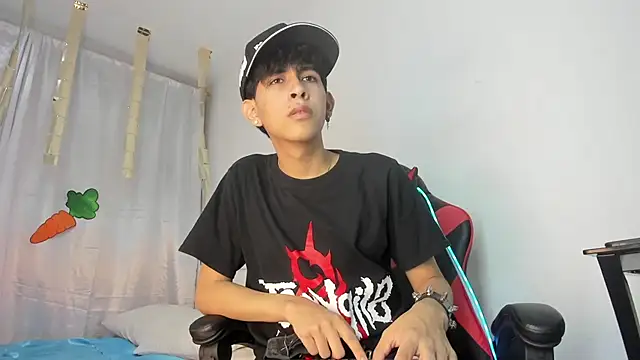 julian xx online show from 04.17.26