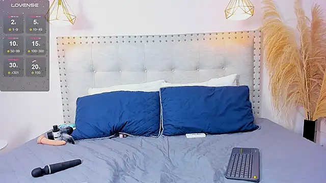 Mia dolls18 online show from 02.01.26