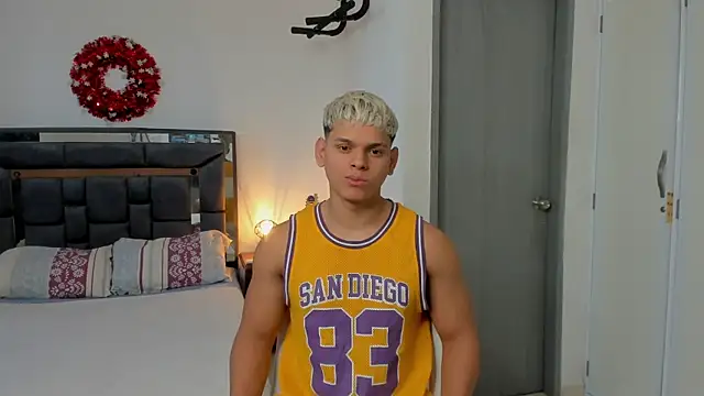 stefan leenox online show from 04.02.26