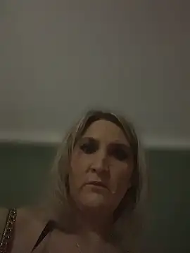 Danijela123 online show from 04.15.26