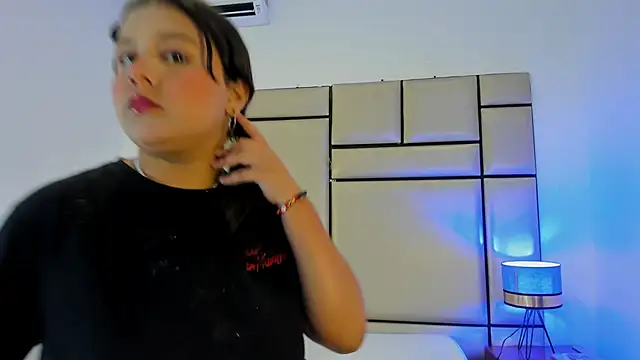 alejandra loppez online show from 02.20.26