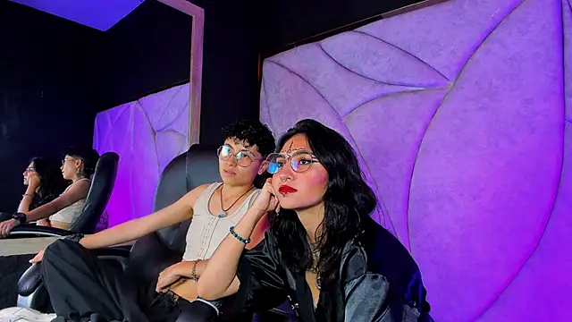 velvet mystic online show from 04.04.26