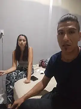 Rodrigohernan19 online show from 04.10.26