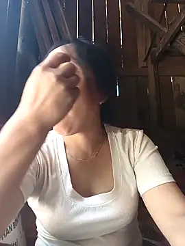 Snapshot of vesla-2k chatting on 04.12.26 vesla-2k online show from 04.12.26