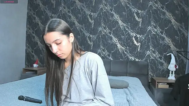 Snapshot of stella_torres chatting on 04.29.26 stella torres online show from 04.29.26