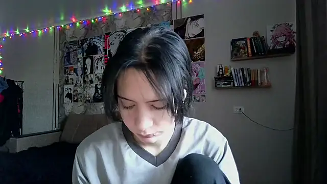 Snapshot of LxayBloom chatting on 01.15.26 LxayBloom online show from 01.15.26