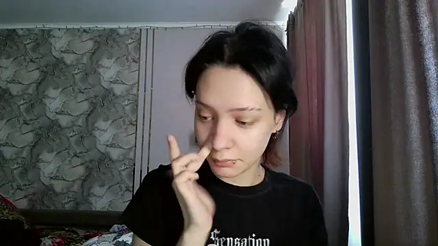 LxayBloom online show from 02.19.26