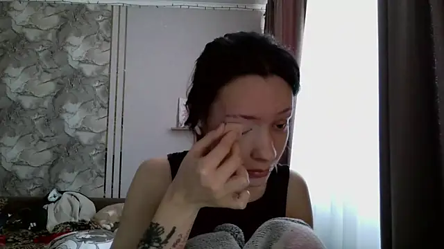 LxayBloom online show from 02.24.26