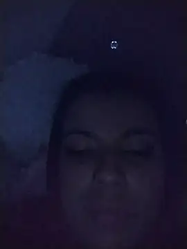 cinthia2011 online show from 04.15.26