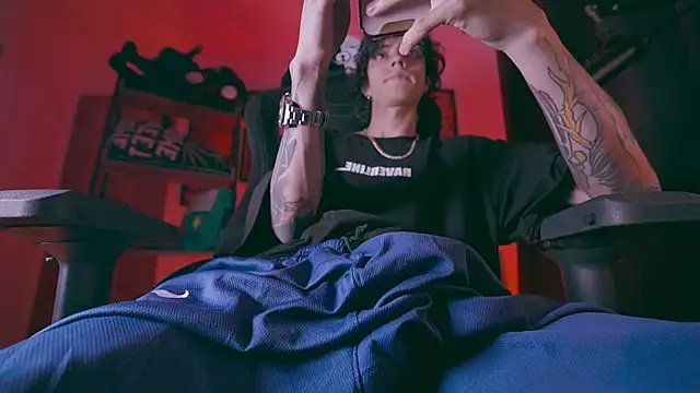 Olliver   y online show from 04.08.26