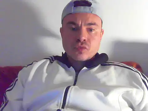 Snapshot of StripPoznan chatting on 01.15.26 StripPoznan online show from 01.15.26