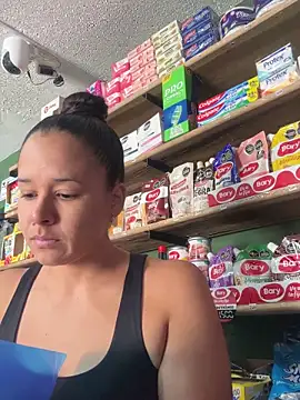 Snapshot of lannabellx chatting on 02.11.26 lannabellx online show from 02.11.26