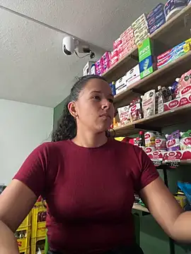 Snapshot of lannabellx chatting on 02.17.26 lannabellx online show from 02.17.26