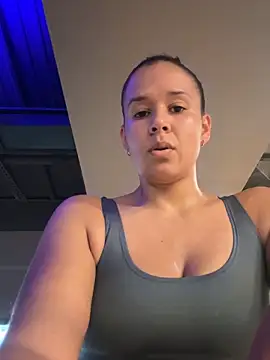 Snapshot of lannabellx chatting on 02.24.26 lannabellx online show from 02.24.26