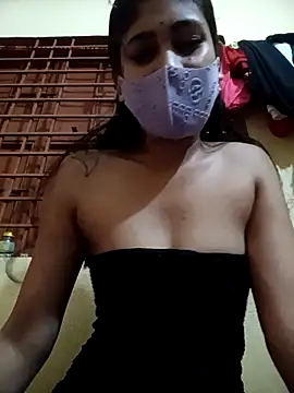Snapshot of queenneha69 chatting on 04.29.26 queenneha69 online show from 04.29.26
