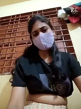 Snapshot of queenneha69 chatting on 05.02.26 queenneha69 online show from 05.02.26