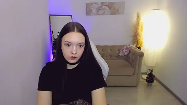 Emily tender online show from 01.11.26