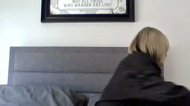 Milfshake227 online show from 03.10.26