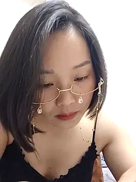   BingBing   online show from 02.28.26