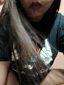 Hot Twinkle online show from 04.13.26