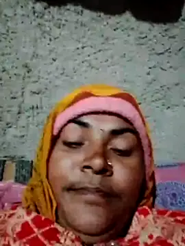 Snapshot of Hotbabe53 chatting on 01.08.26 Hotbabe53 online show from 01.08.26