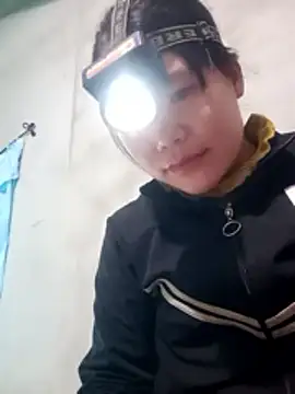 Snapshot of him220 chatting on 01.12.26 him220 online show from 01.12.26