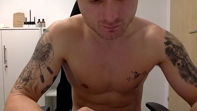 Fitlover1994 online show from 01.12.26