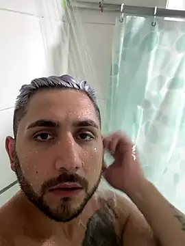 Snapshot of LittleRoccoph chatting on 01.09.26 LittleRoccoph online show from 01.09.26