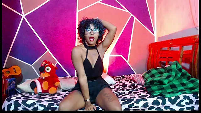 Little Darkness Dancer online show from 01.14.26