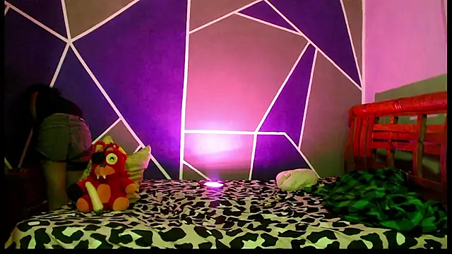 Little Darkness Dancer online show from 01.17.26