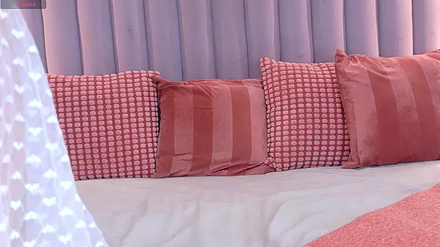 AmberStonne   online show from 04.01.26