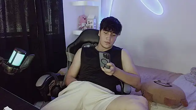 NoahUncutX online show from 01.11.26